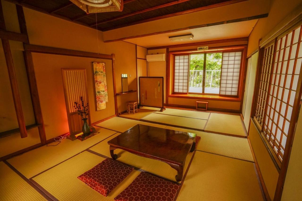 Onsen Yado Mizuguchi Izu  Zimmer foto